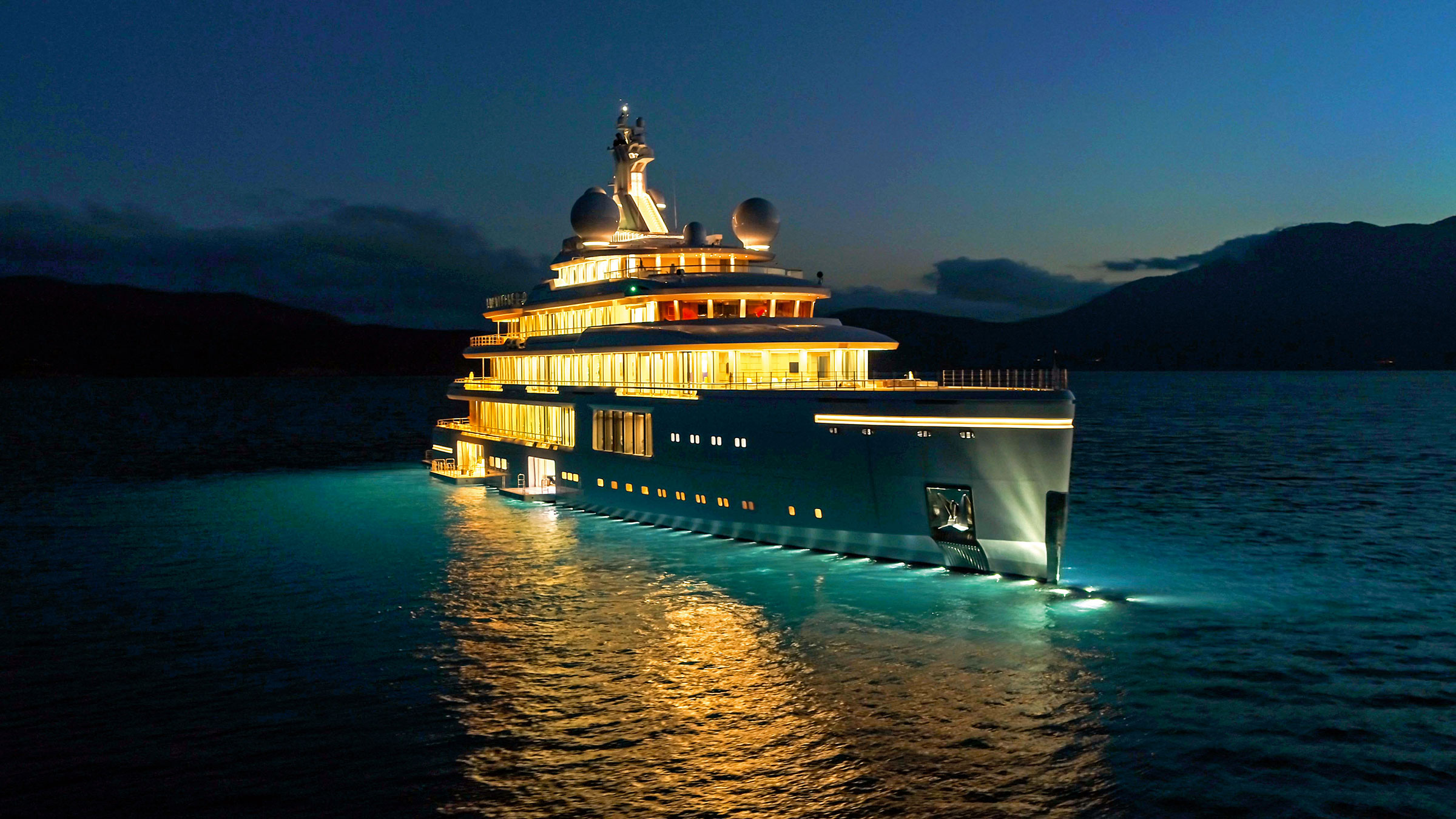 Yacht LUMINOSITY, Custom Mega Yacht CHARTERWORLD Luxury Superyacht